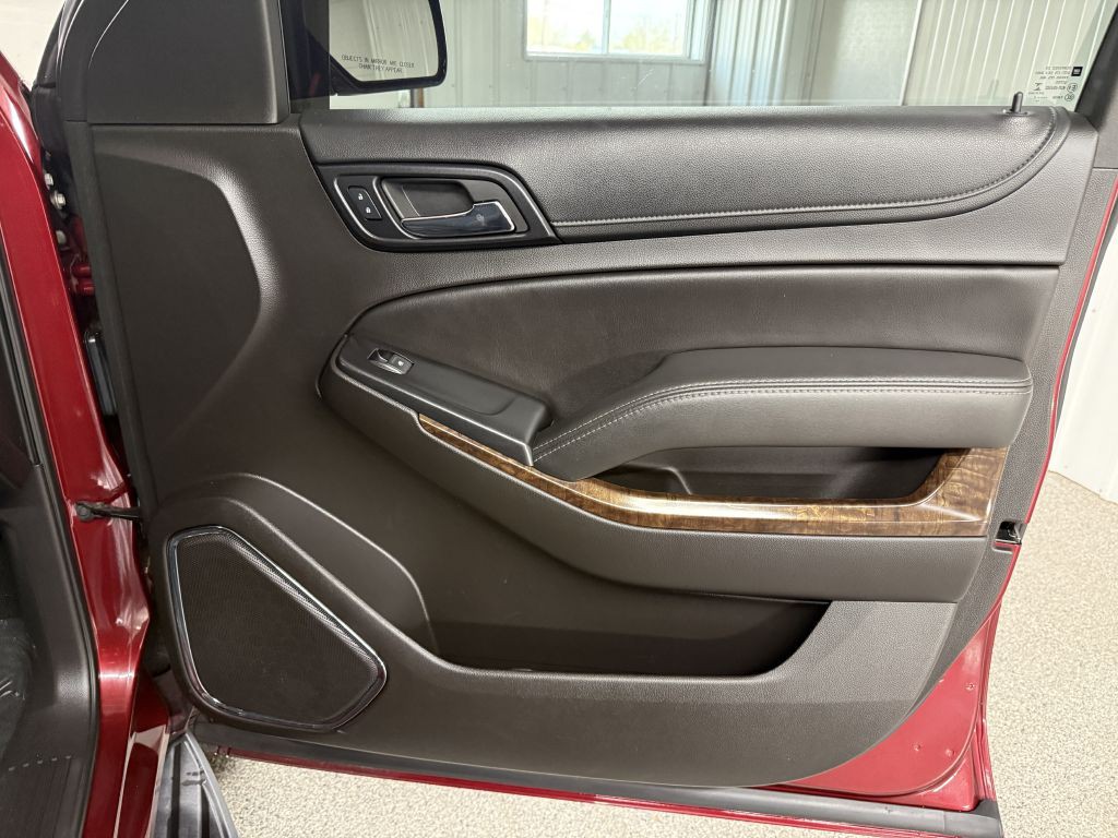2017 Chevrolet Suburban Image 40