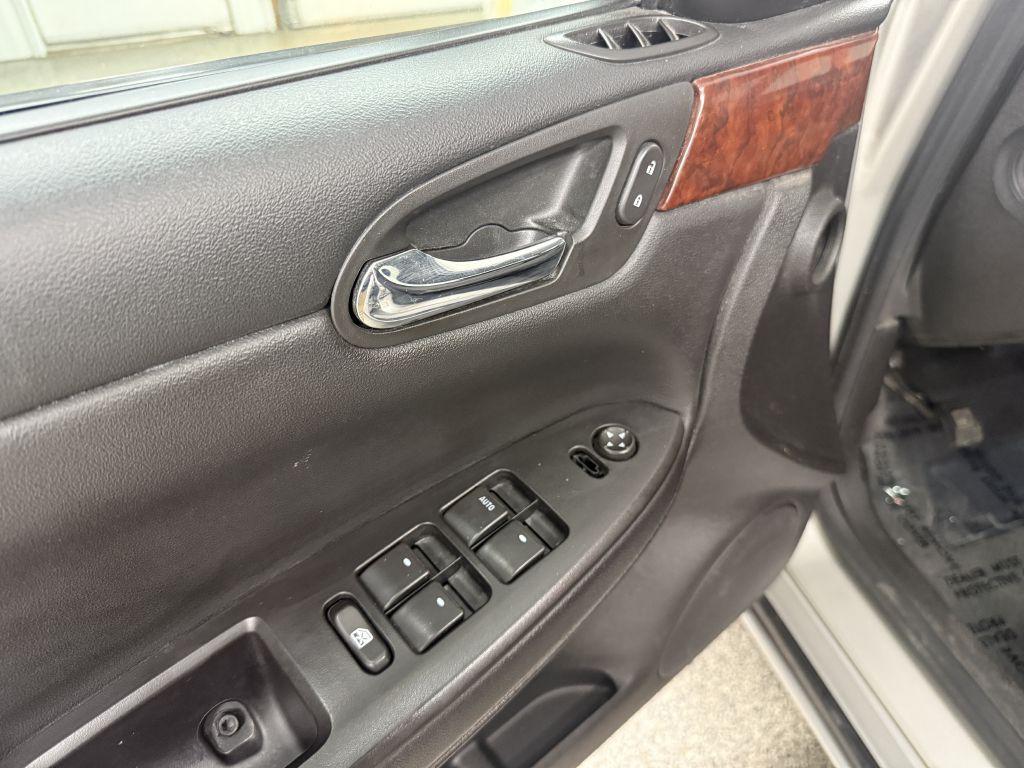 2007 Chevrolet Impala Image 18