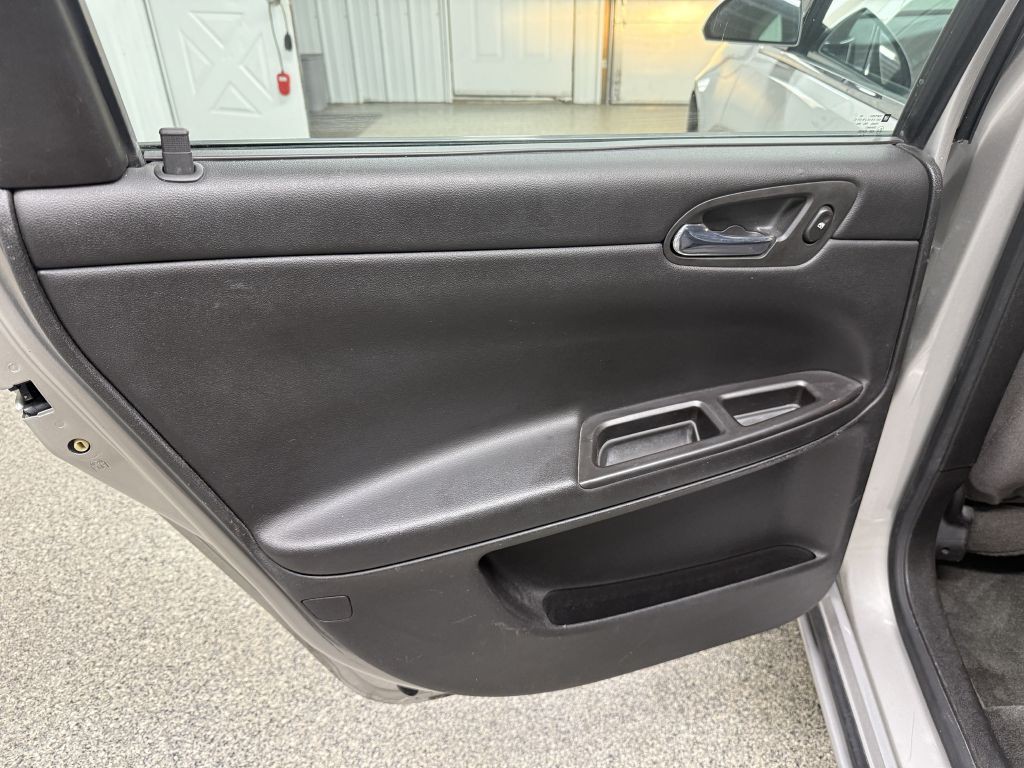 2007 Chevrolet Impala Image 20