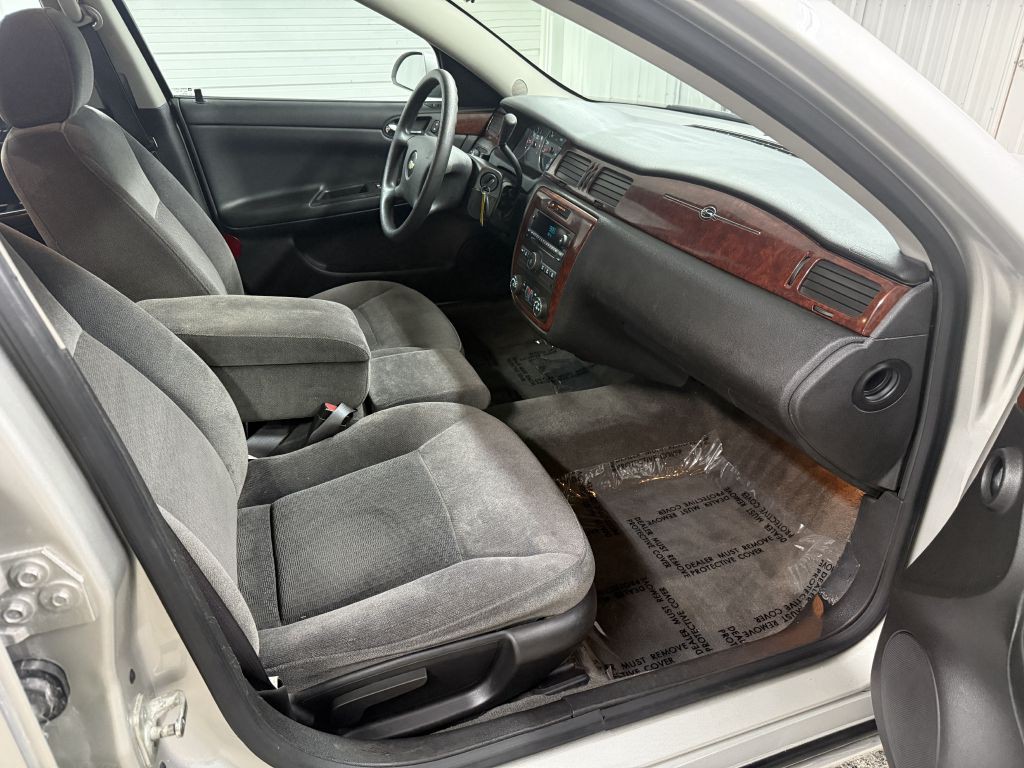 2007 Chevrolet Impala Image 24