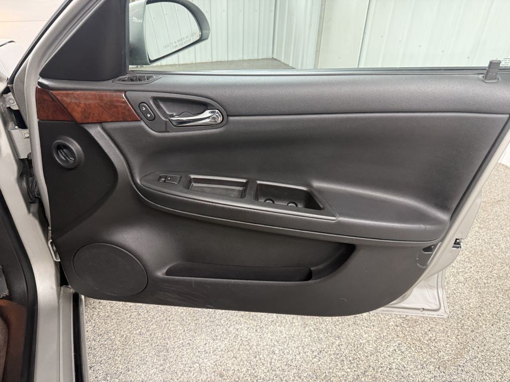 2007 Chevrolet Impala Image 27