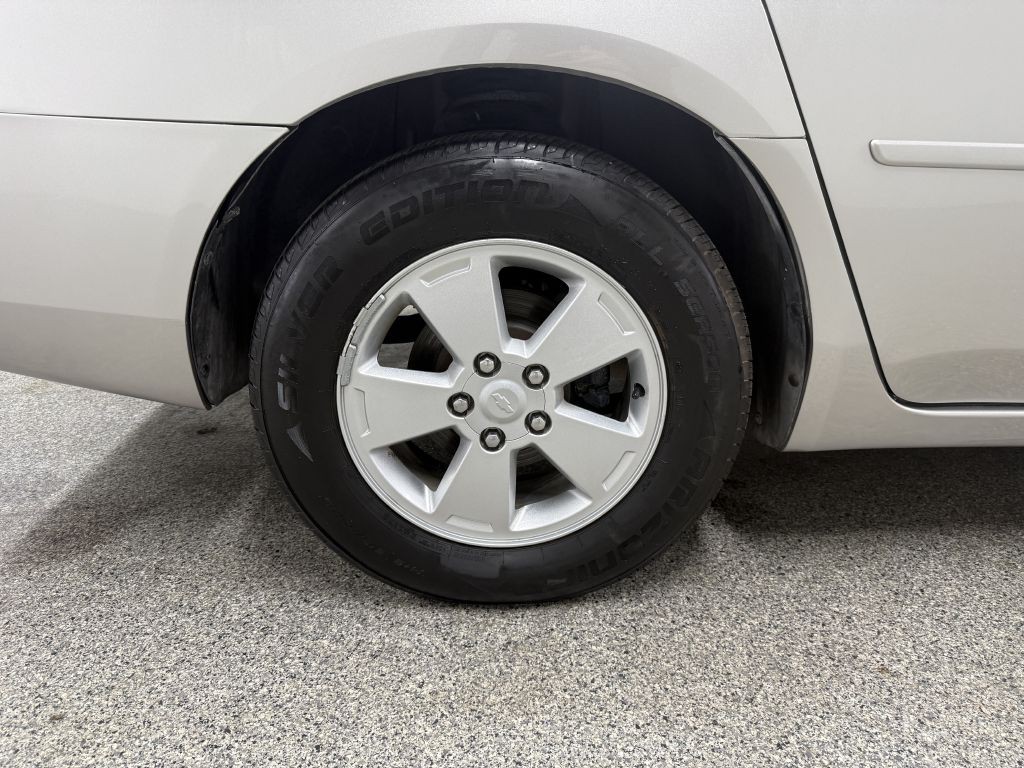 2007 Chevrolet Impala Image 28