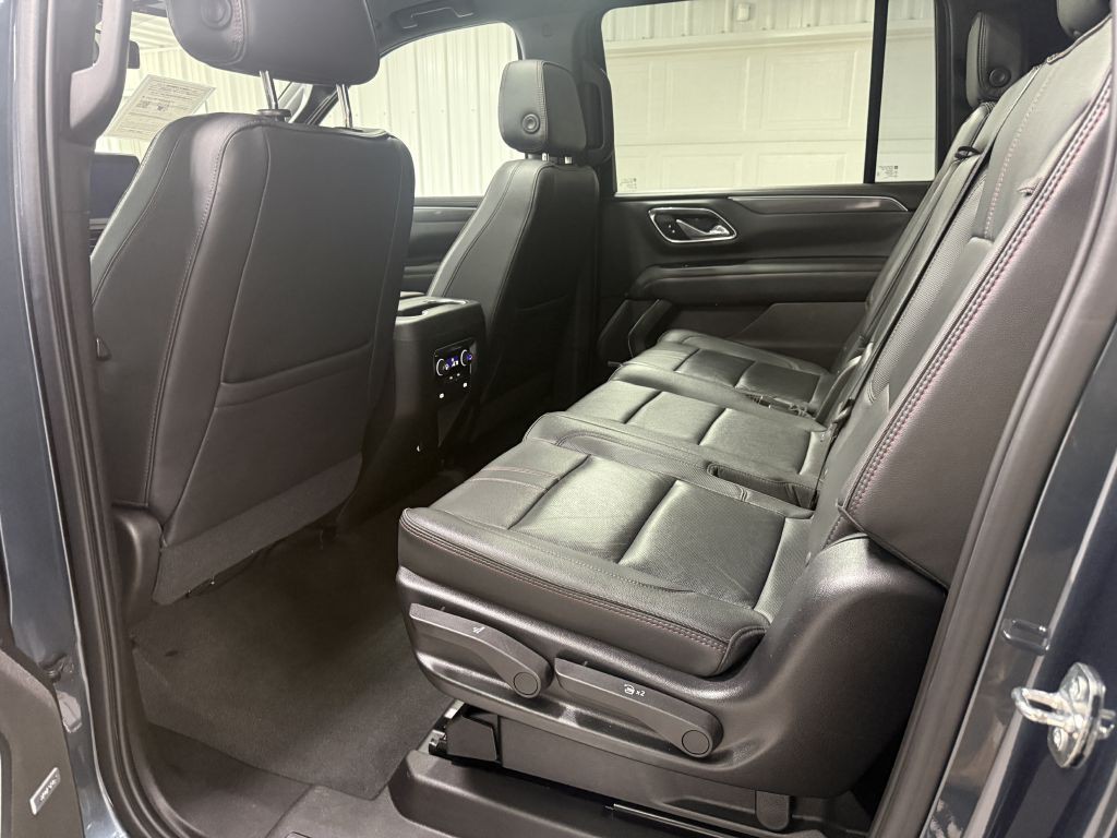 2021 Chevrolet Suburban Image 23