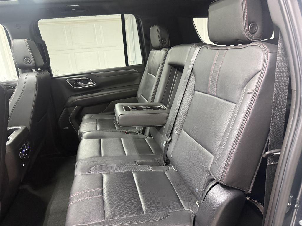 2021 Chevrolet Suburban Image 25