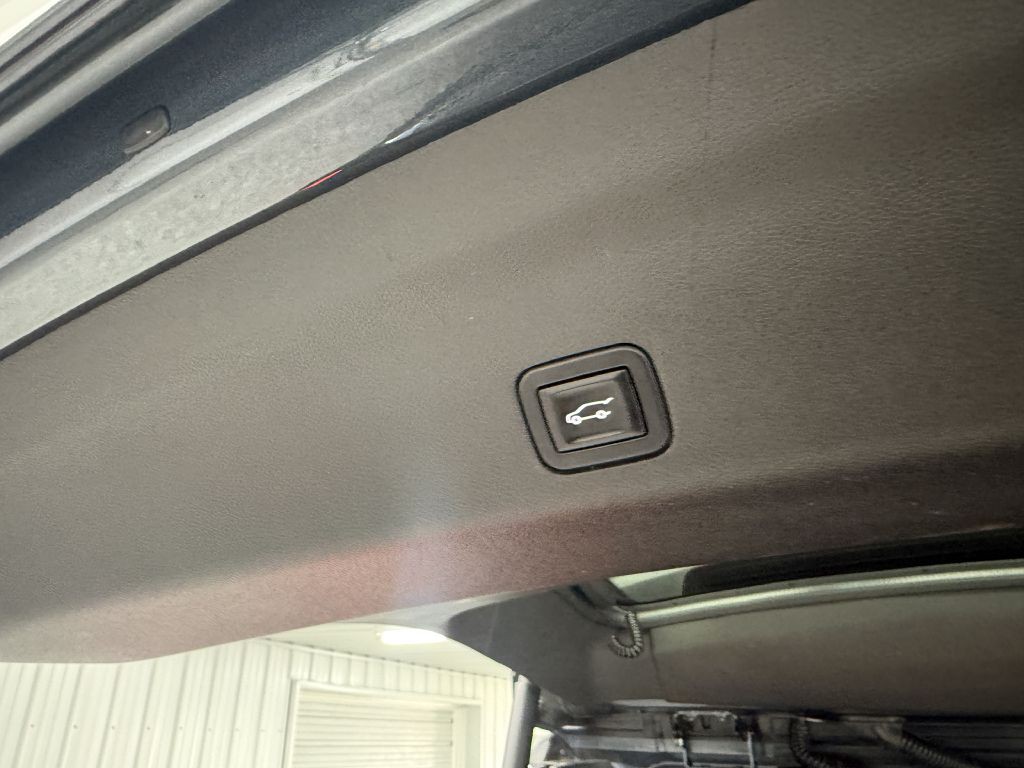 2021 Chevrolet Suburban Image 29