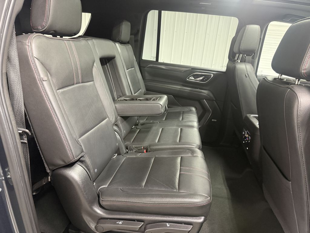 2021 Chevrolet Suburban Image 31