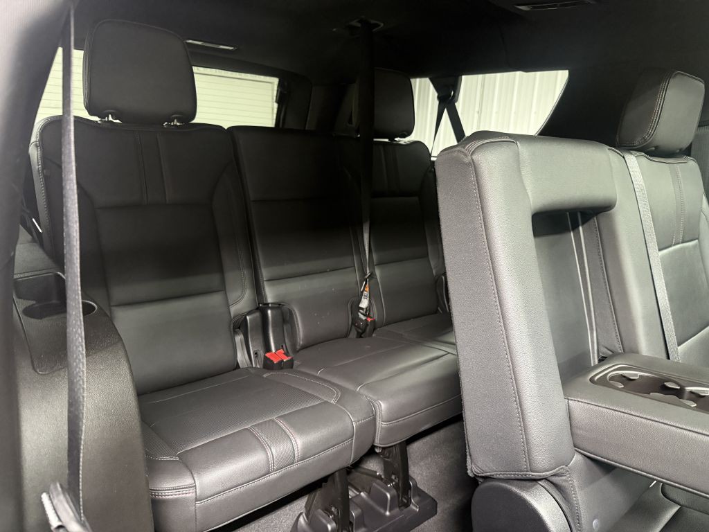 2021 Chevrolet Suburban Image 32