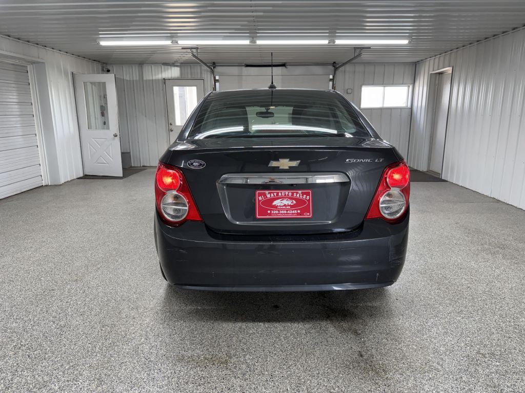 2015 Chevrolet Sonic Image 5