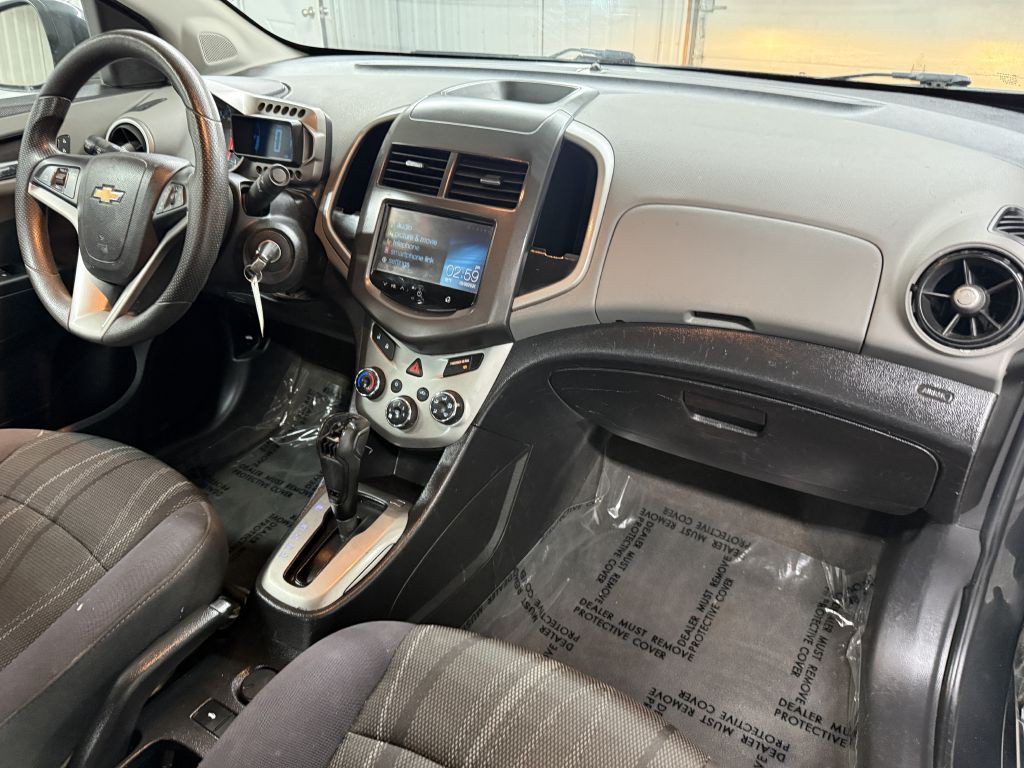 2015 Chevrolet Sonic Image 26