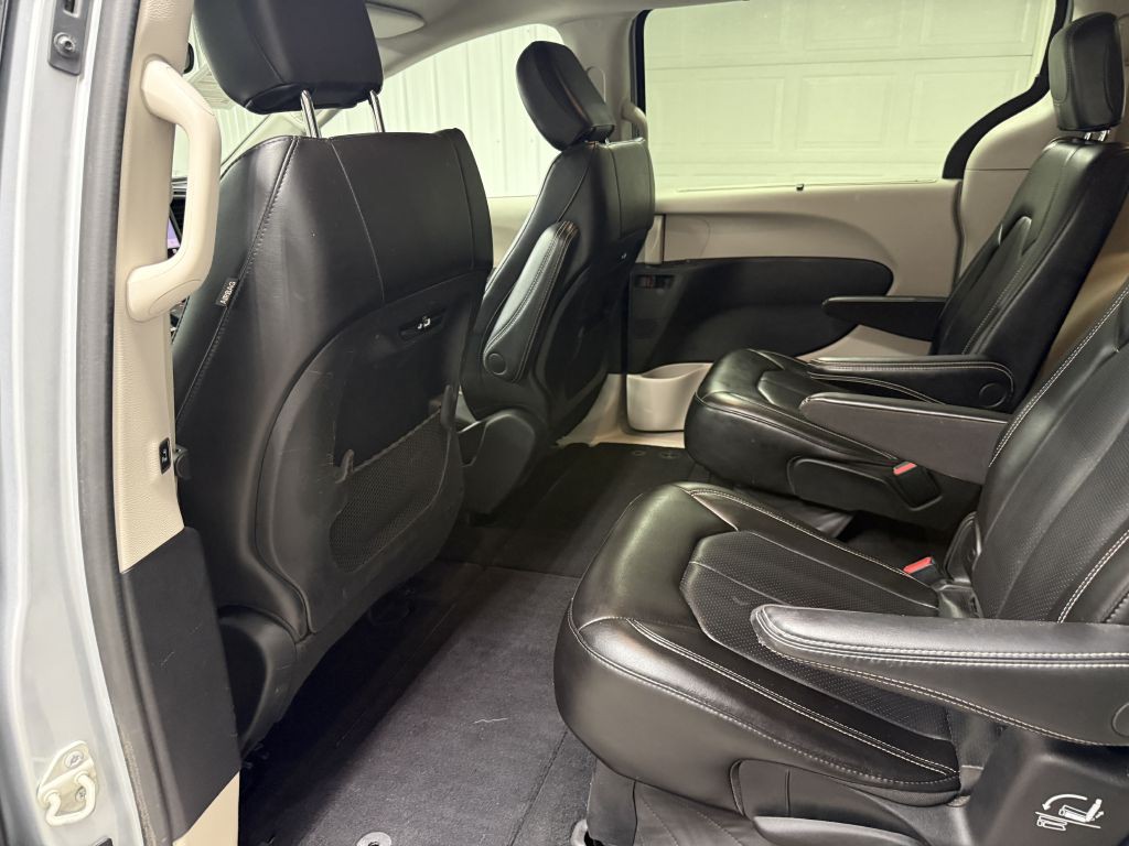 2023 Chrysler Pacifica Image 27
