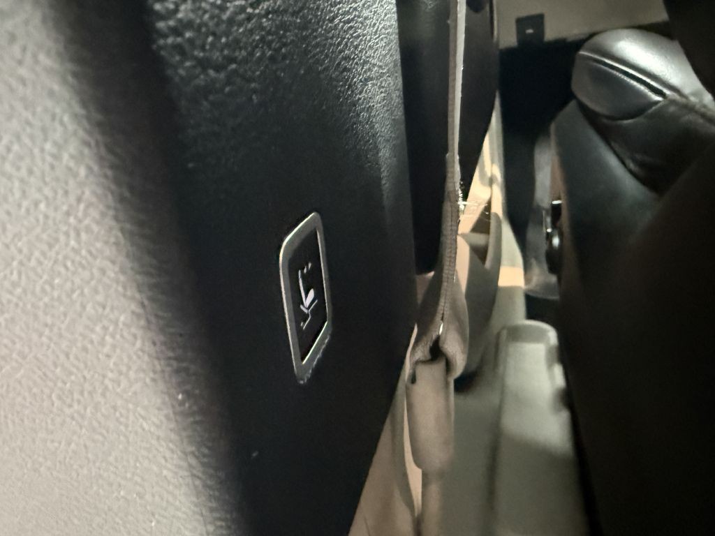 2023 Chrysler Pacifica Image 32