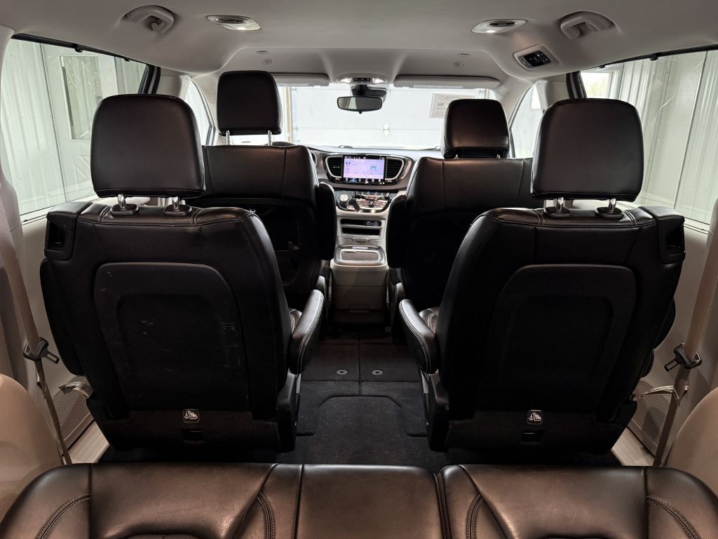 2023 Chrysler Pacifica Image 35