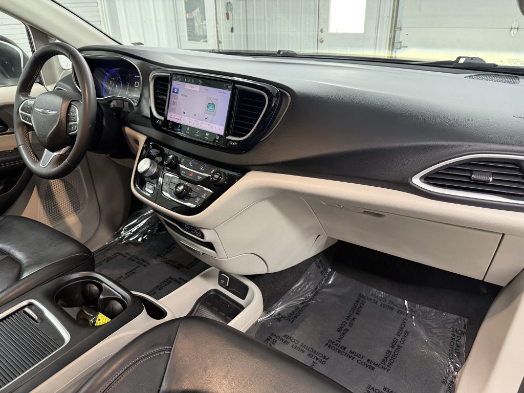 2023 Chrysler Pacifica Image 41