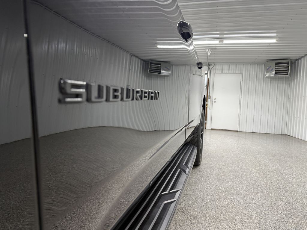 2023 Chevrolet Suburban Image 12