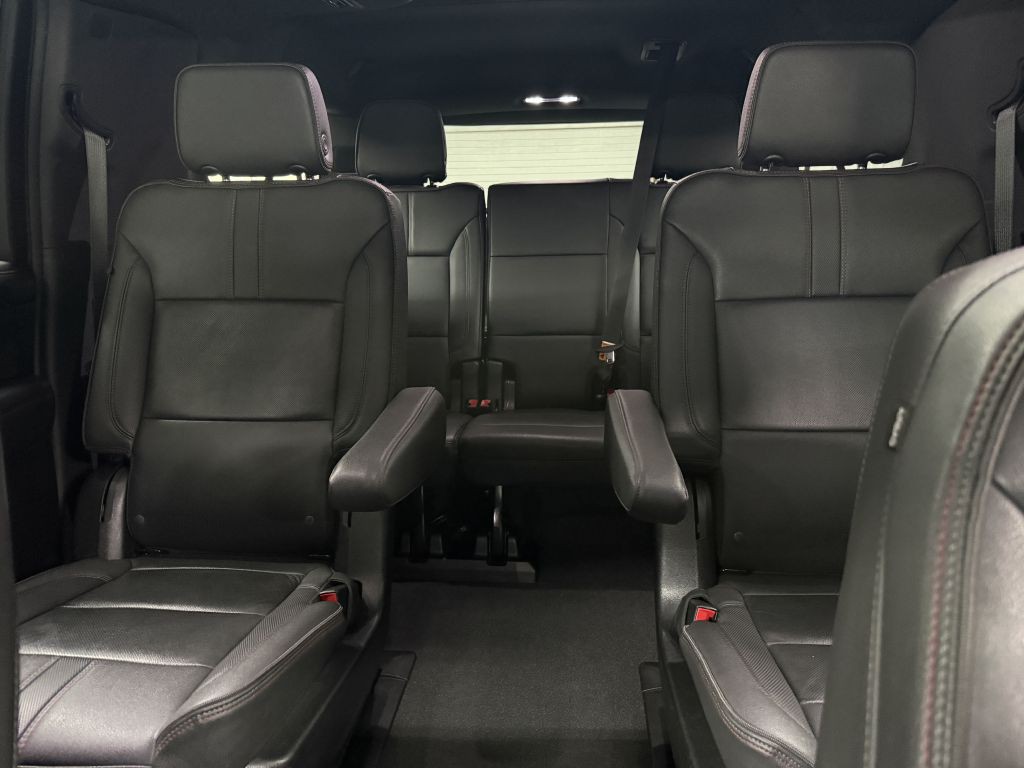 2023 Chevrolet Suburban Image 16