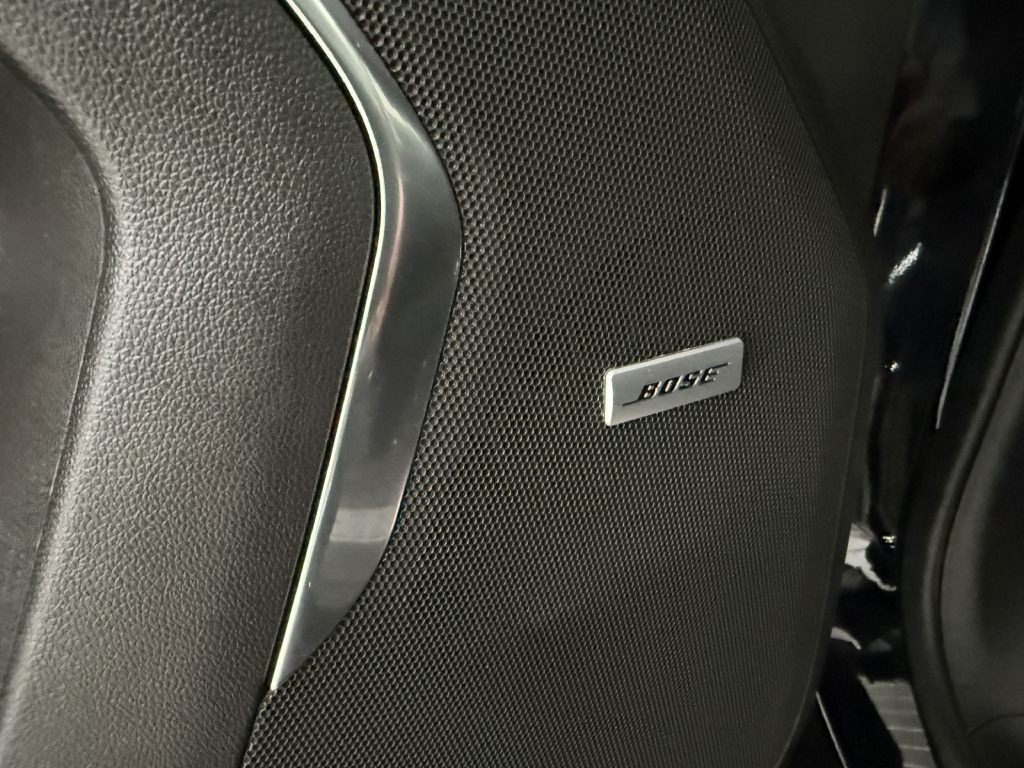 2023 Chevrolet Suburban Image 33