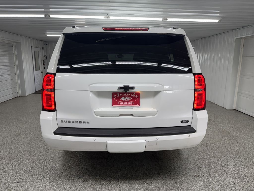 2019 Chevrolet Suburban Image 6