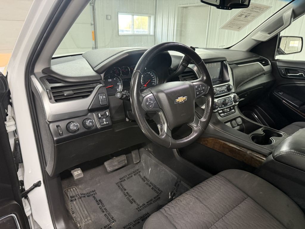 2019 Chevrolet Suburban Image 14
