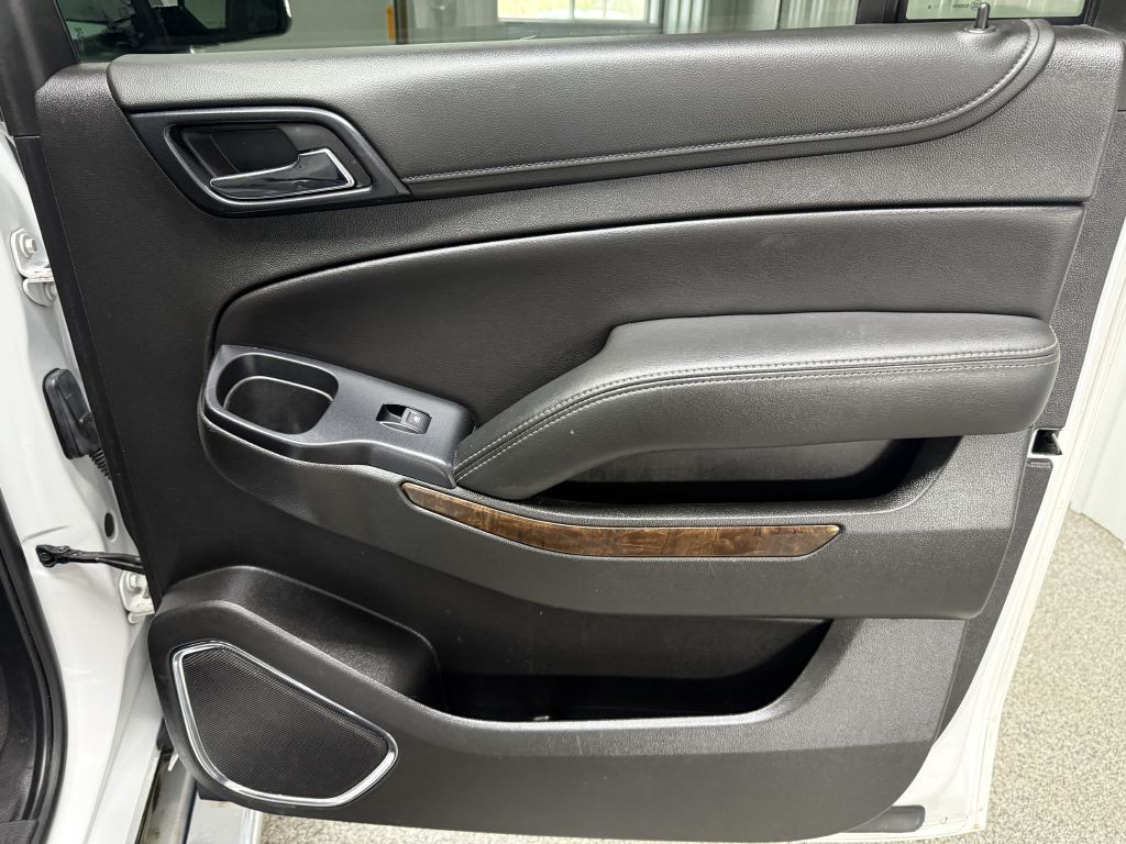 2019 Chevrolet Suburban Image 30