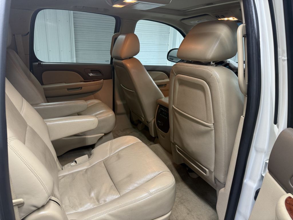 2014 Chevrolet Suburban Image 28