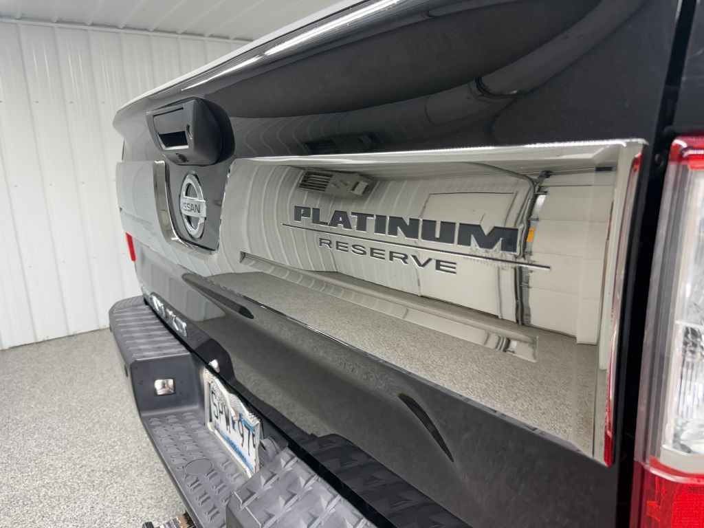 2016 Nissan Titan Image 7