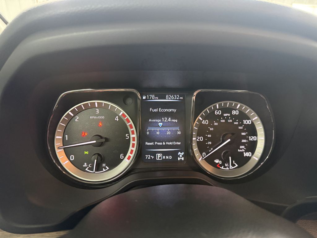 2016 Nissan Titan Image 15