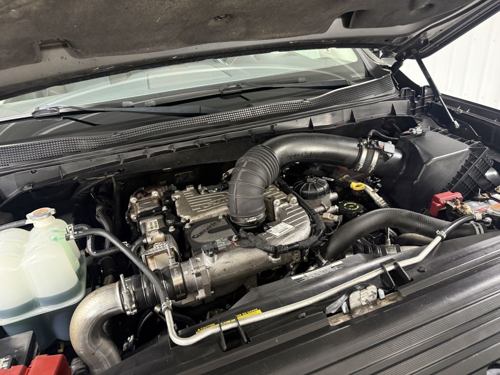 2016 Nissan Titan Image 44