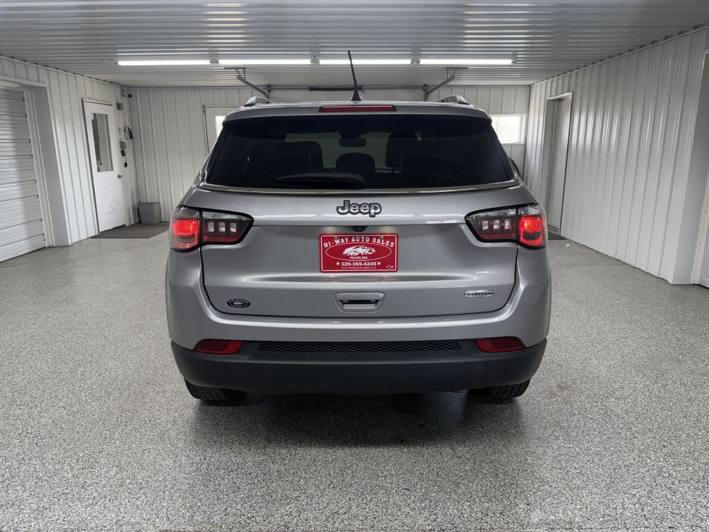 2022 Jeep Compass Image 5