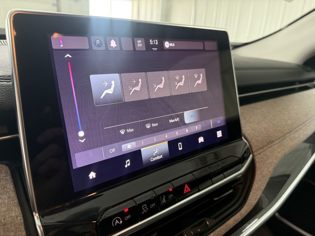 2022 Jeep Compass Image 15