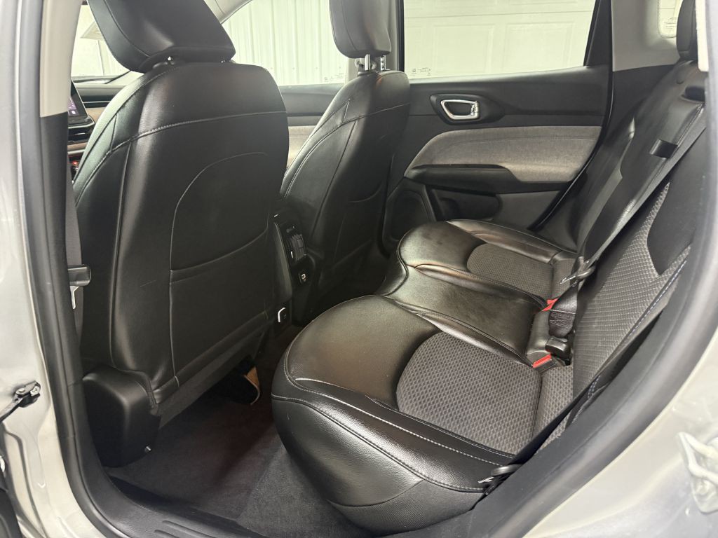 2022 Jeep Compass Image 21