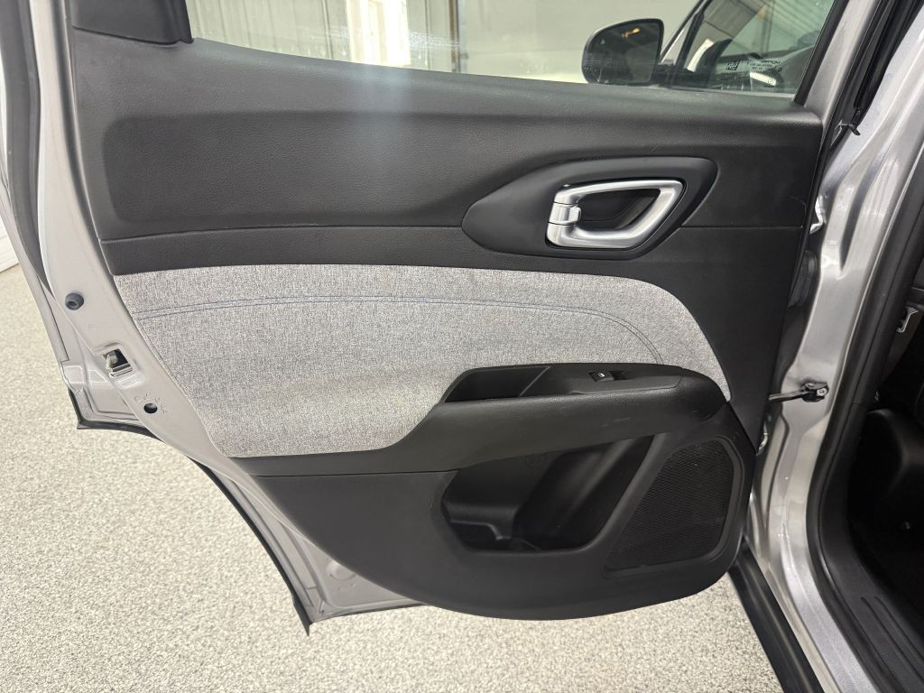 2022 Jeep Compass Image 23