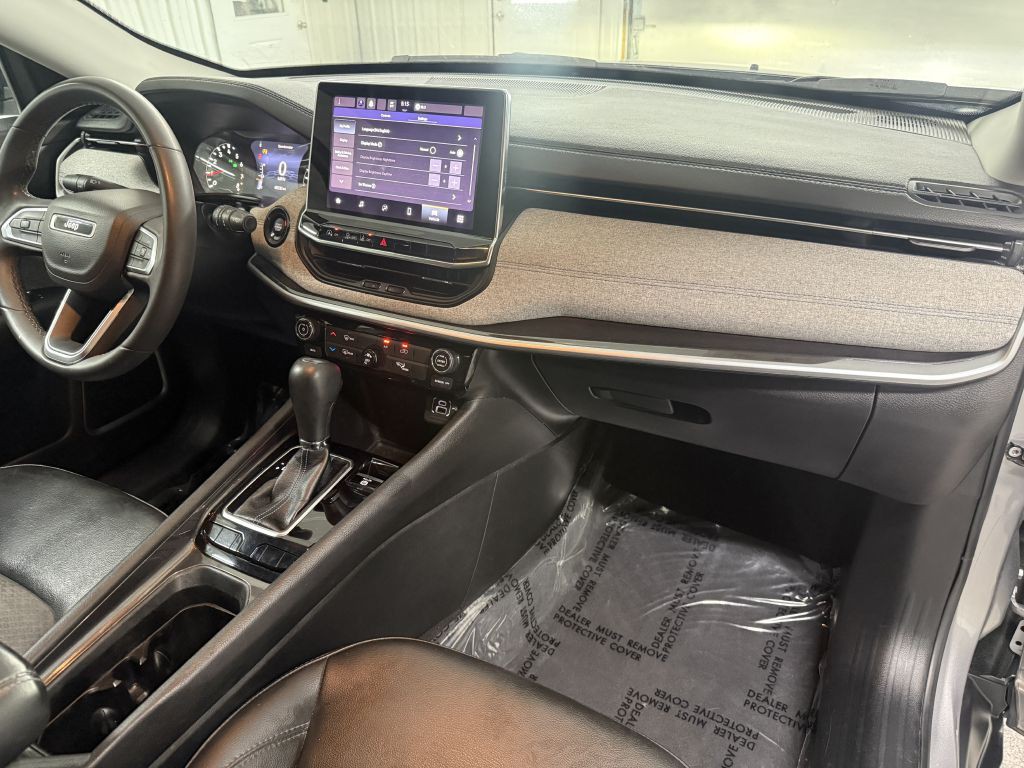 2022 Jeep Compass Image 30