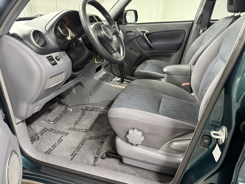 2002 Toyota Rav4 Image 8