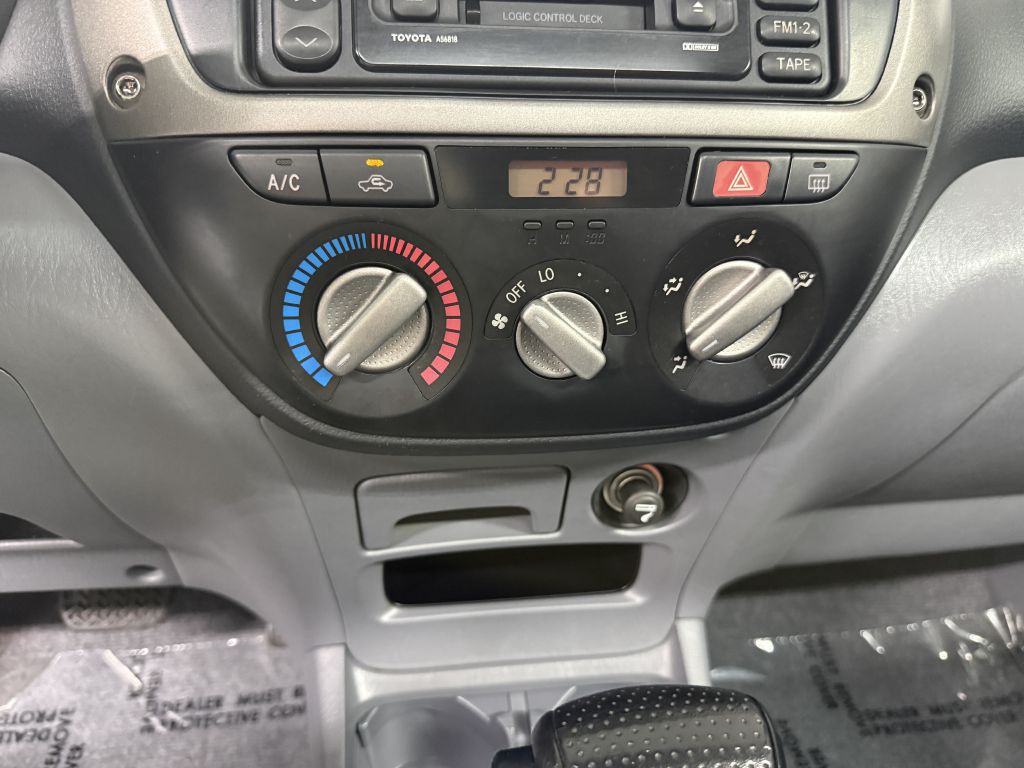 2002 Toyota Rav4 Image 13