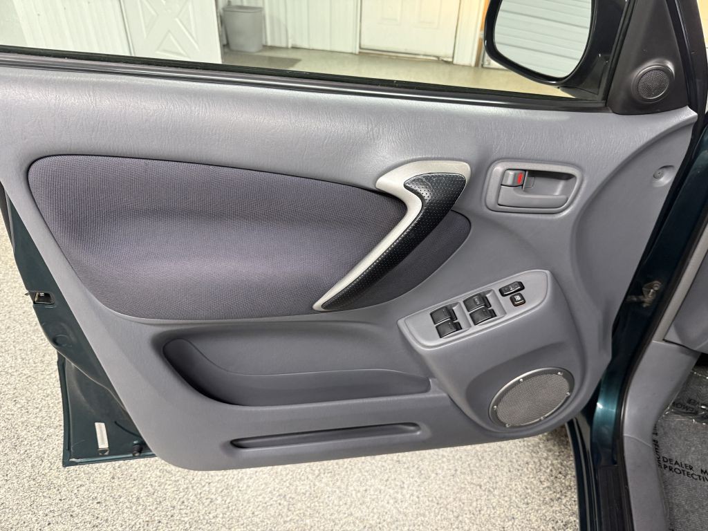 2002 Toyota Rav4 Image 15