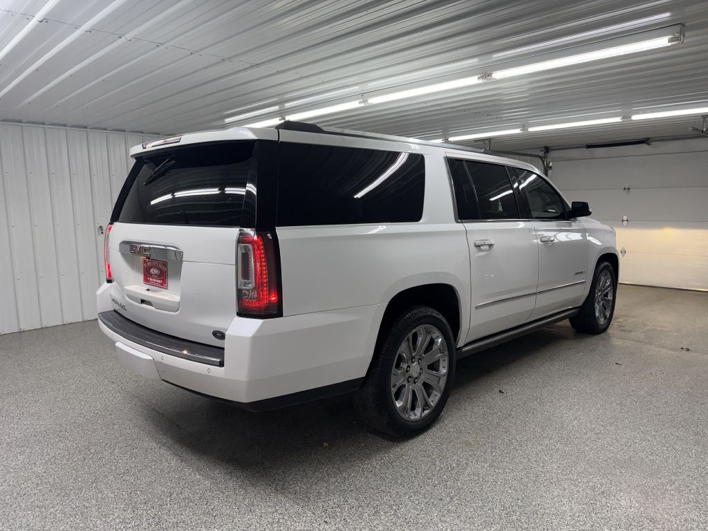 2020 GMC Yukon Image 7