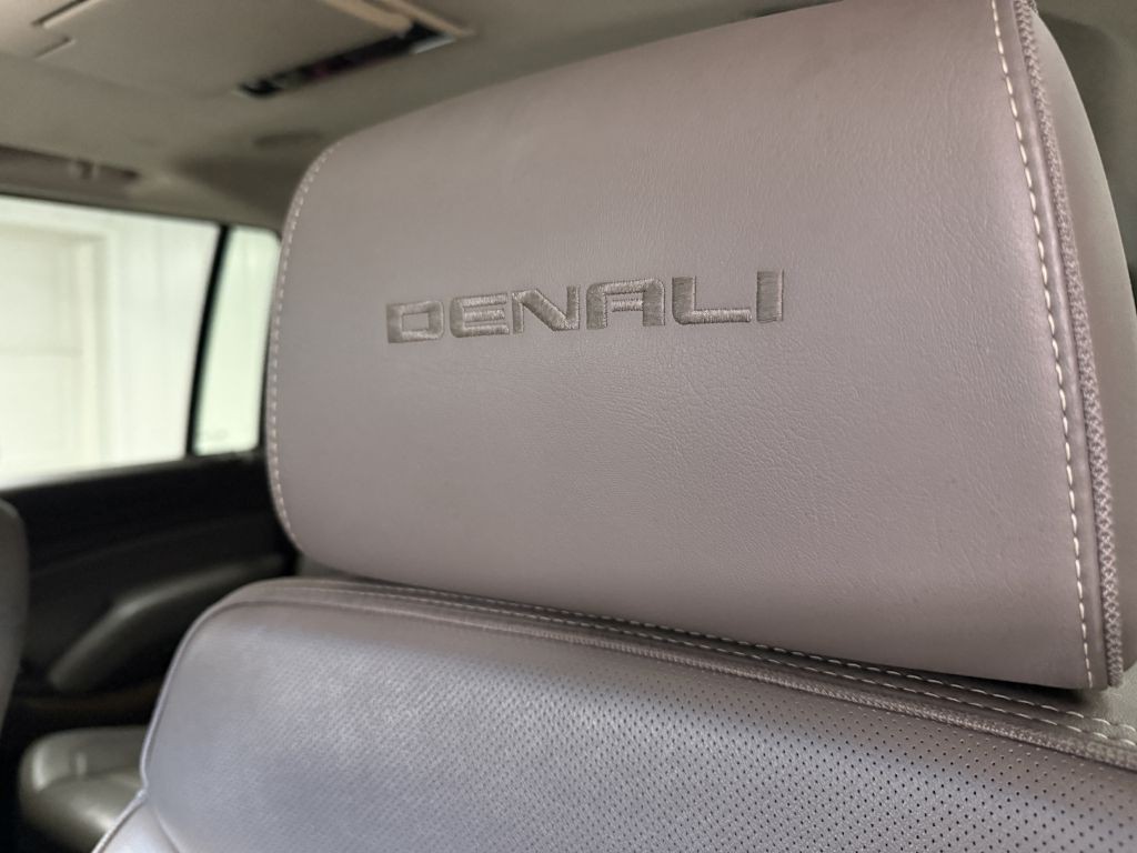 2020 GMC Yukon Image 13
