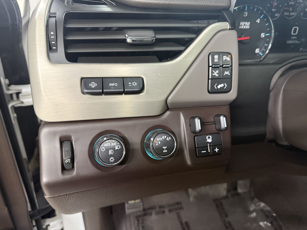 2020 GMC Yukon Image 17