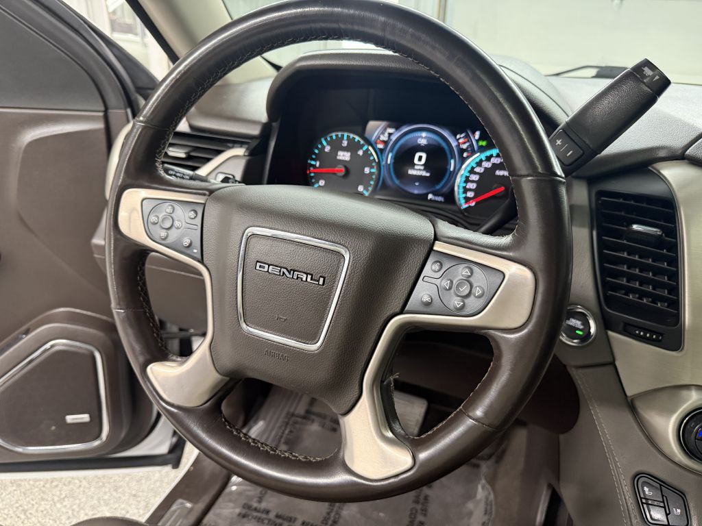 2020 GMC Yukon Image 19