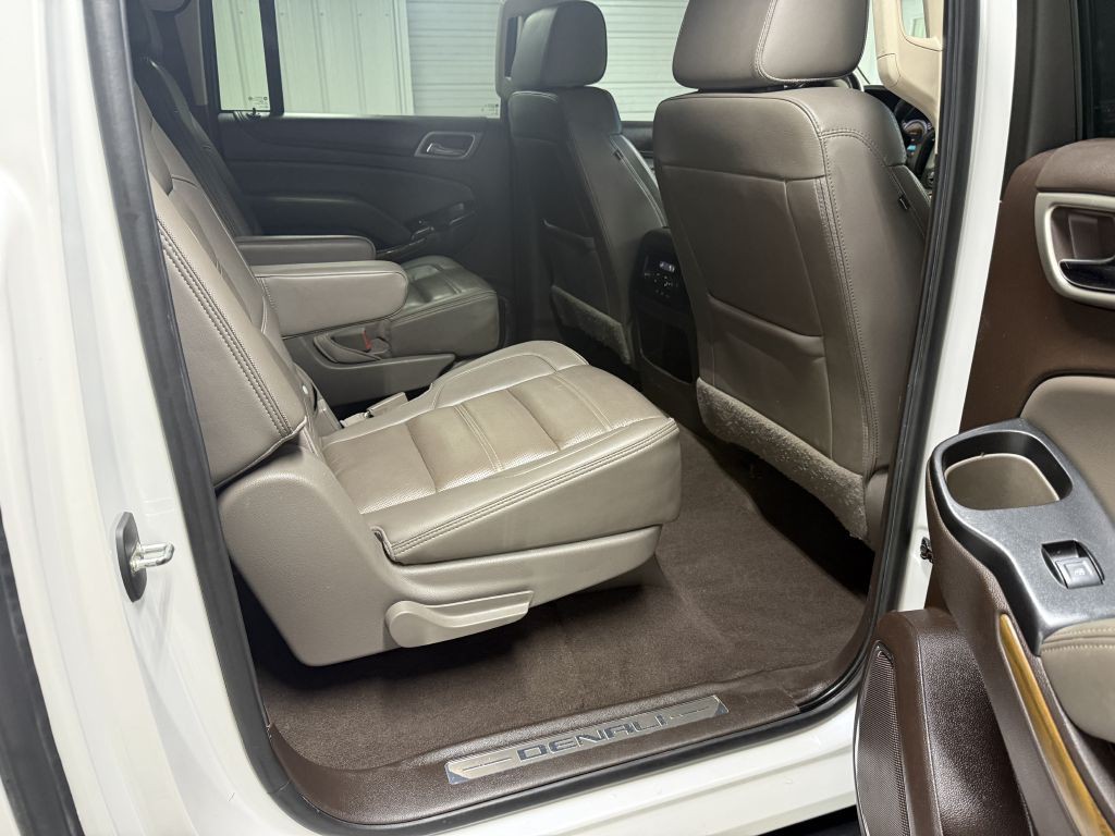 2020 GMC Yukon Image 38