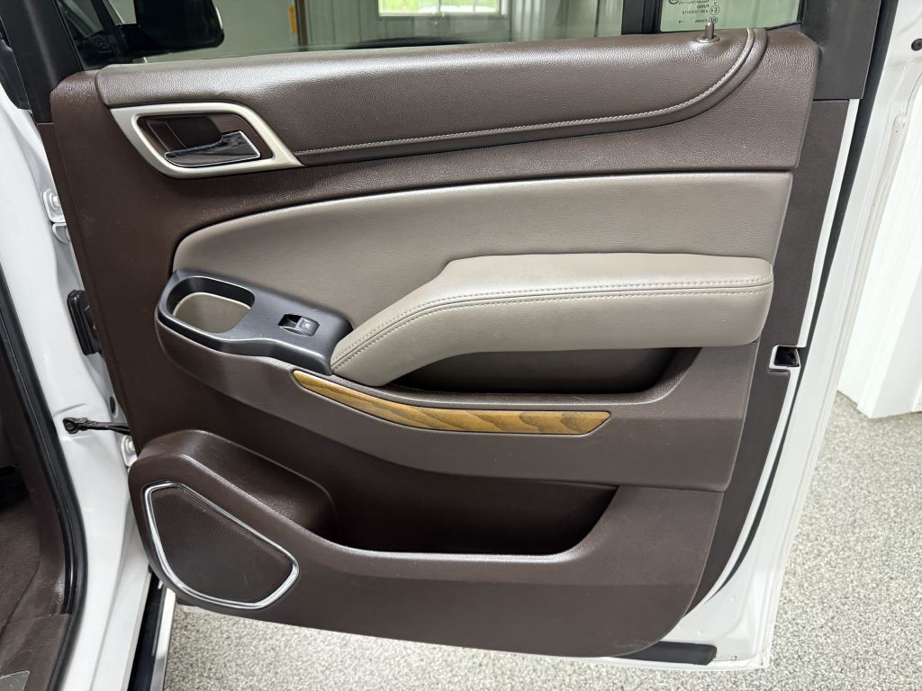2020 GMC Yukon Image 40