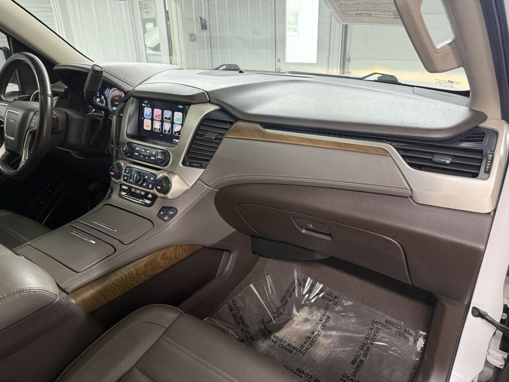 2020 GMC Yukon Image 43