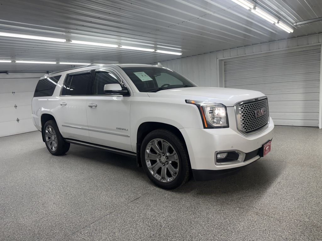 2016 GMC Yukon Image 1