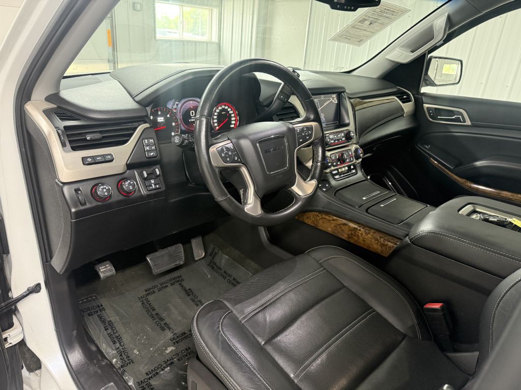 2016 GMC Yukon Image 13