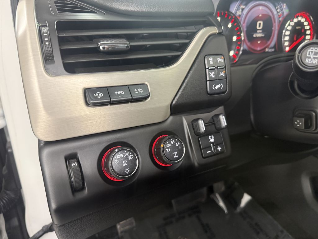 2016 GMC Yukon Image 15