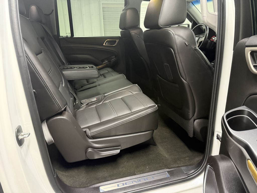 2016 GMC Yukon Image 37