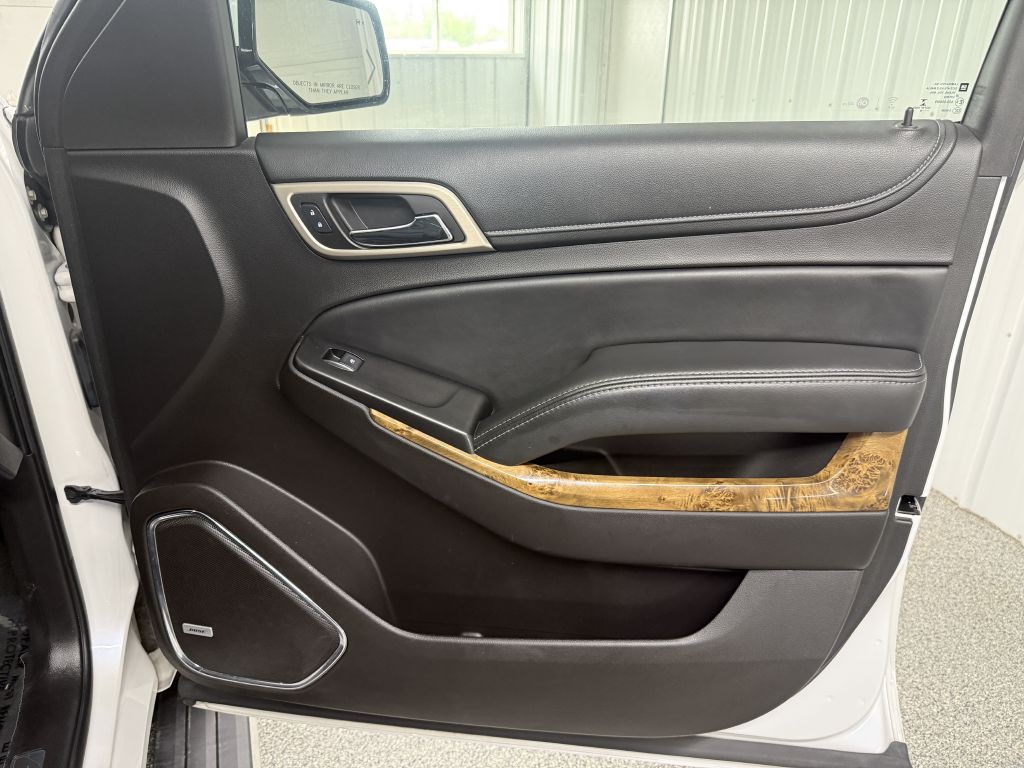 2016 GMC Yukon Image 46
