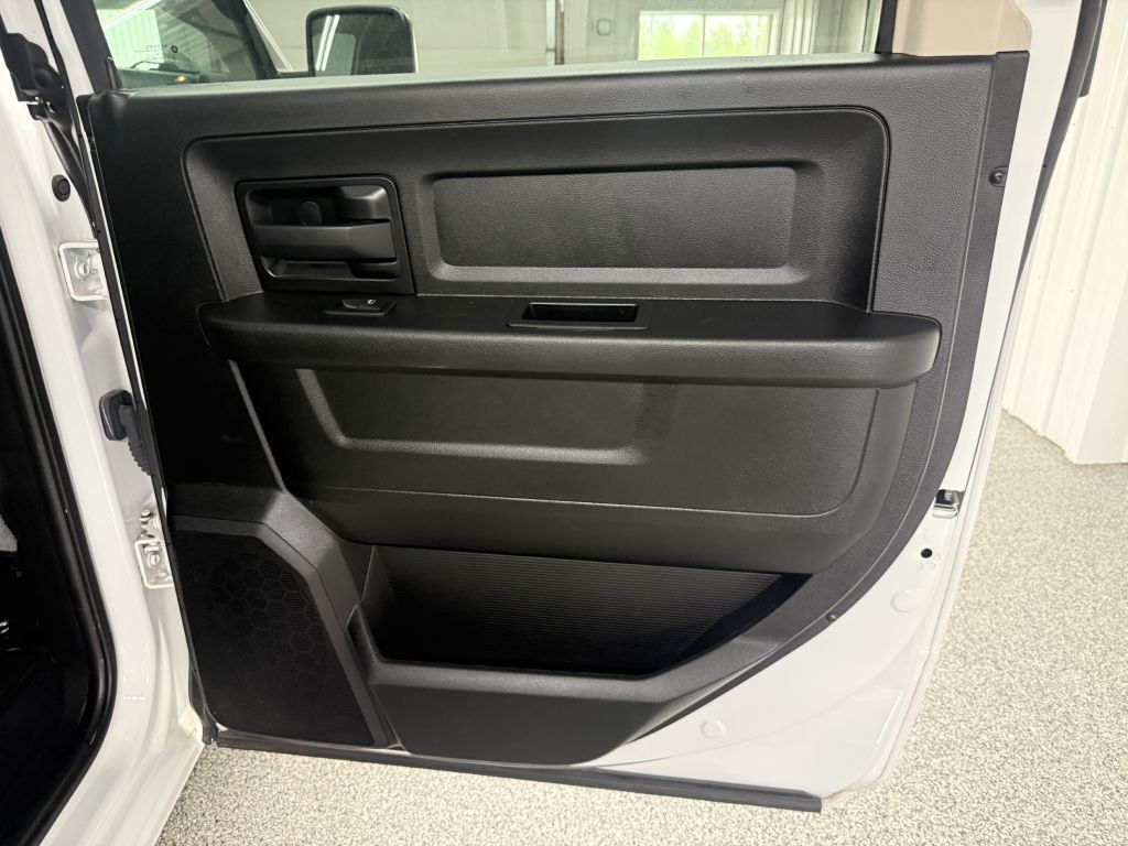2019 RAM 1500 Image 32