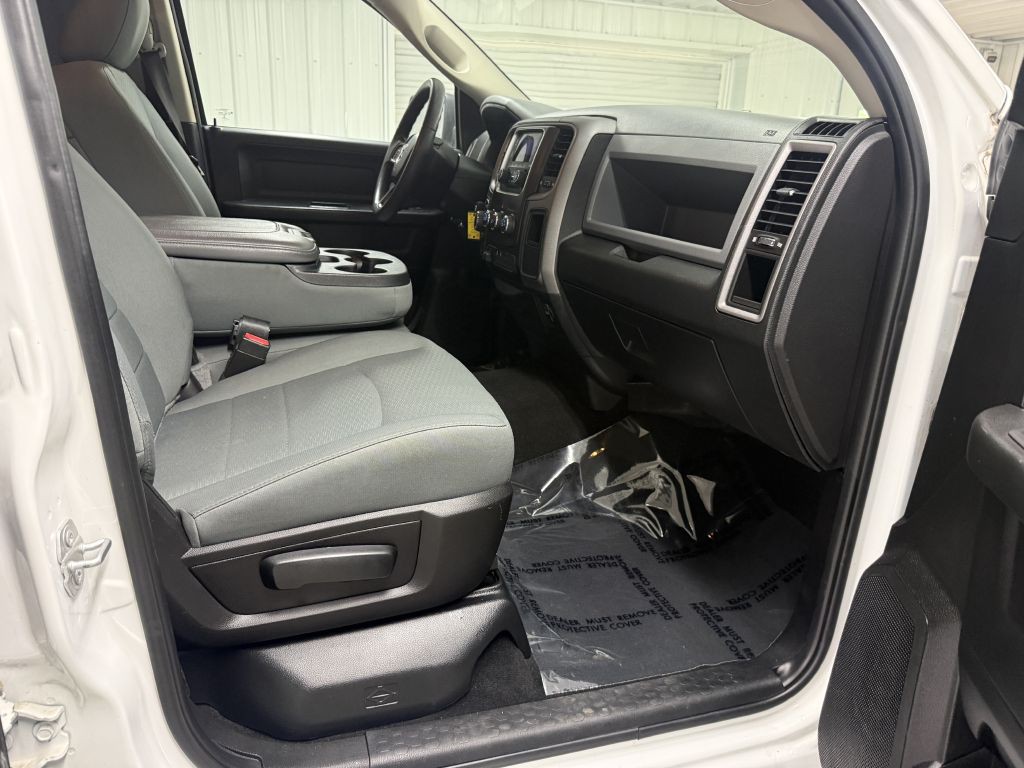 2019 RAM 1500 Image 33