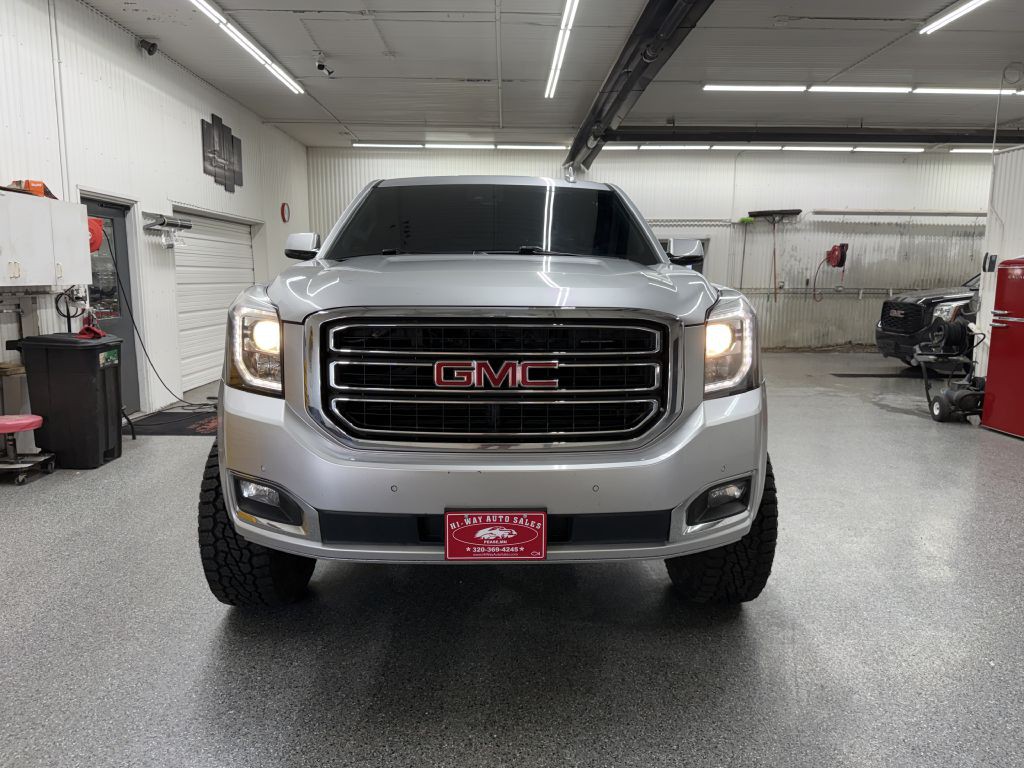 2020 GMC Yukon Image 3